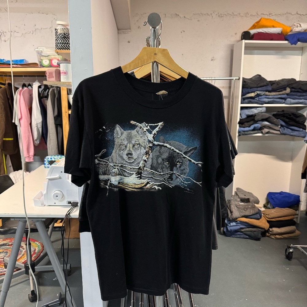 Vintage made in Canada Wolf T-shirt in Black